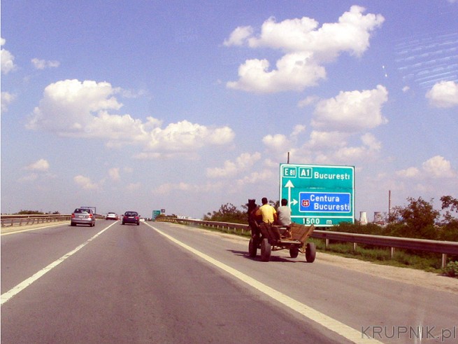 Autostradą jedziemy aż prawie do Bukaresztu - należy zjechać na Centura Bucuresti ...